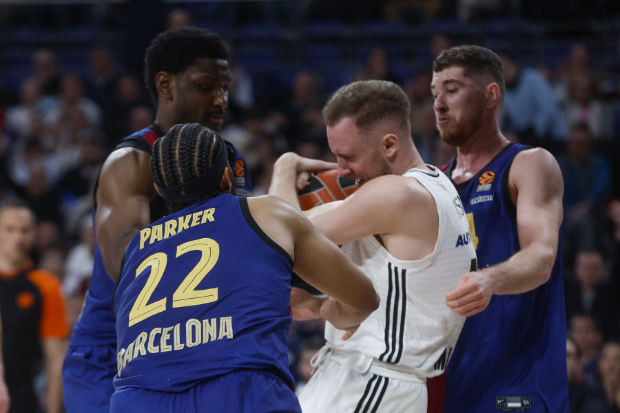 El Real Madrid se adueña de los clásicos y acrecienta la crisis del Barça (96-91)