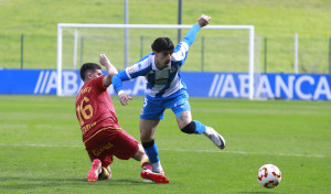 Derrota de un Fabril que termina con nueve y desquiciado con el árbitro (0-1)