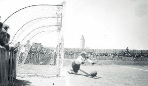Campo de San Amaro: Fútbol a los pies de la Torre antes de la Ciudad Deportiva