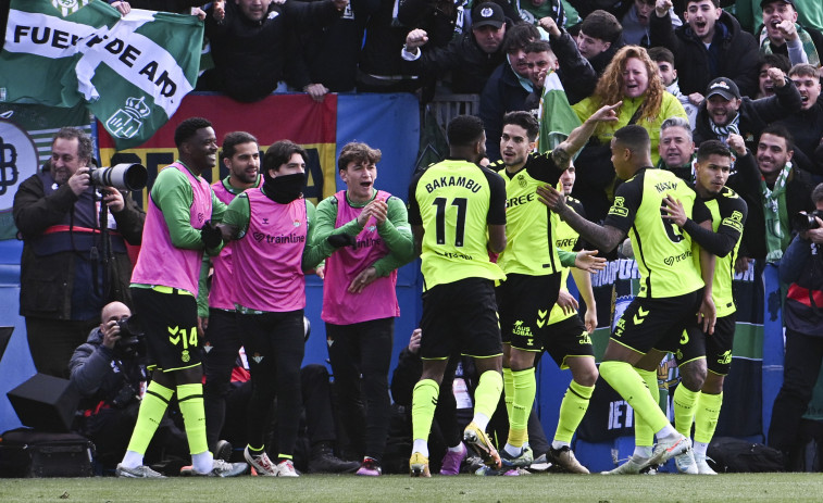 El Betis logra una remontada heroica (2-3)