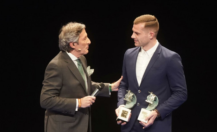 César Carballeira, de premio en premio