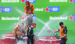 Piastri domina en Shanghái y firma la segunda victoria consecutiva de los McLaren