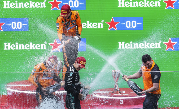 Piastri domina en Shanghái y firma la segunda victoria consecutiva de los McLaren