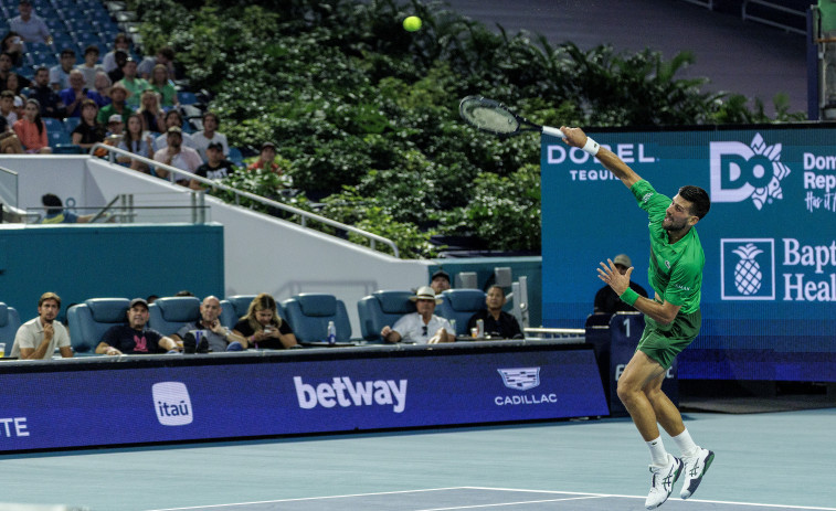 Djokovic no falla ante Korda y se cita con Dimitrov en semifinales