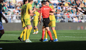 El Deportivo clama contra los arbitrajes