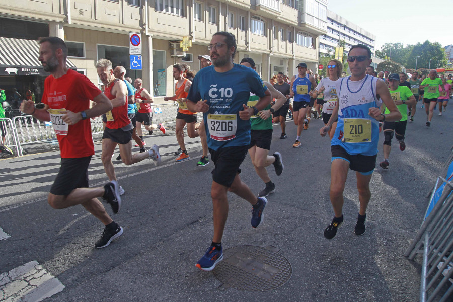 Los 1.700 inscritos en la carrera popular Matogrande-Xuxán podrán recoger sus dorsales en el centro comercial Cuatro Caminos