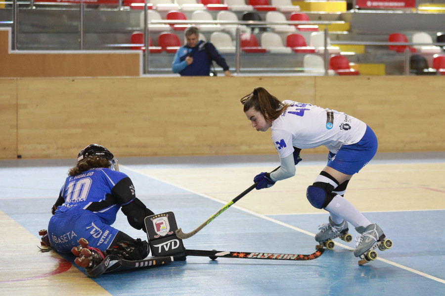 Una directa a treinta segundos para el final frustra al HC Coruña (1-2)