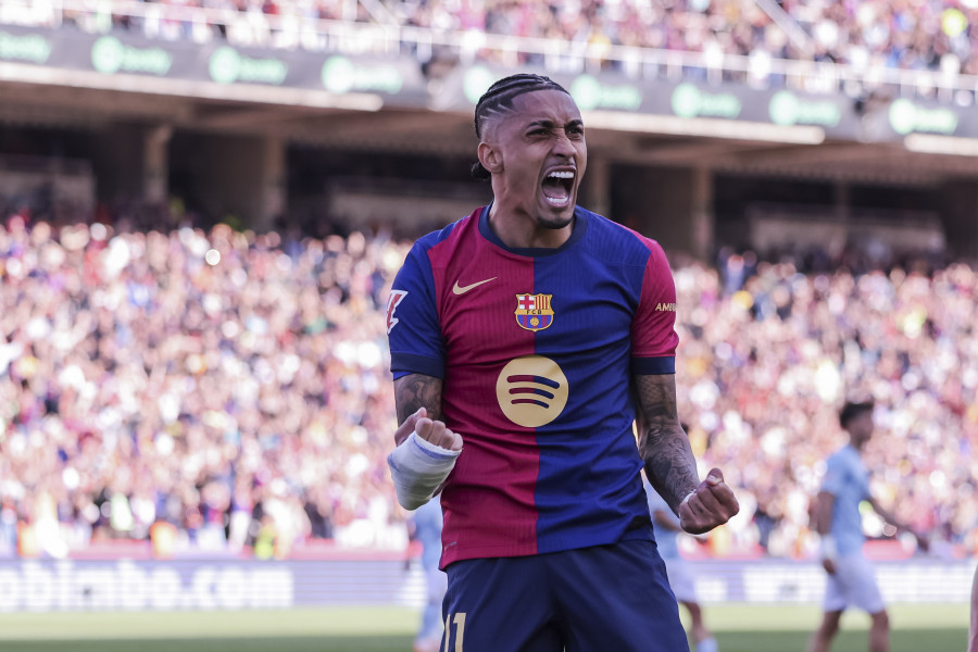 Raphinha culmina una remontada de campeonato ante el Celta (4-3)