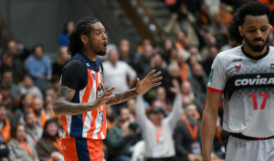 El Leyma Coruña espera a Thompkins contra el Barça