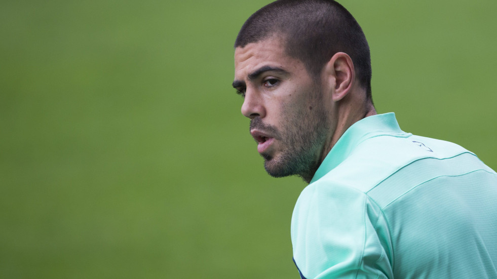 Victor Valdés entrenará a un rival del Fabril en la carrera por los playoffs