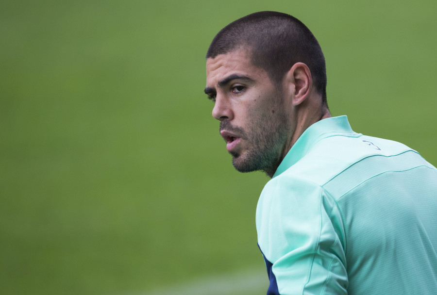 Victor Valdés entrenará a un rival del Fabril en la carrera por los playoffs