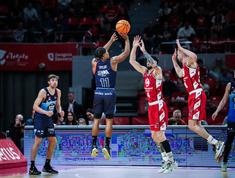 El colapso del Básquet Coruña en Zaragoza llegó desde la línea de tres