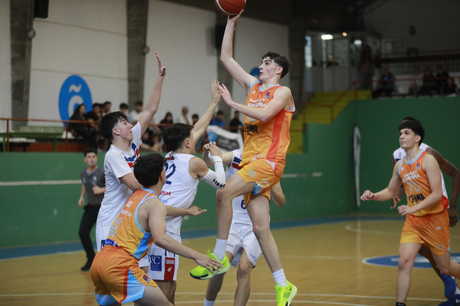 El cadete del Básquet Coruña no puede con los gigantes del Obradoiro