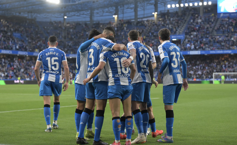 El Deportivo sella la permanencia con la magia de Yeremay (5-1)