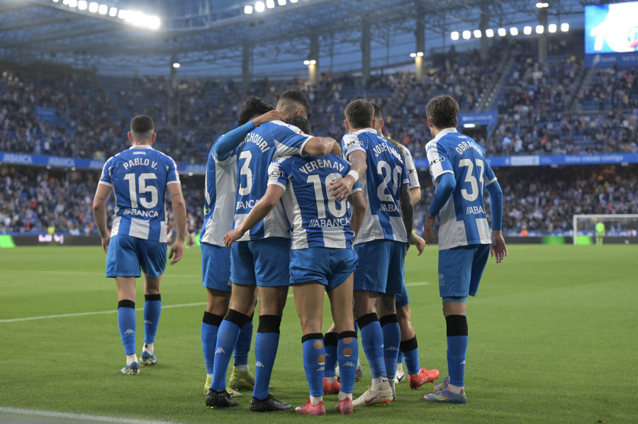 El Deportivo sella la permanencia con la magia de Yeremay (5-1)