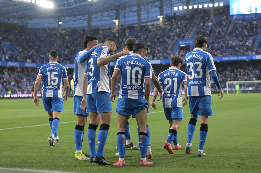 El último reto del Deportivo es la deuda con Riazor