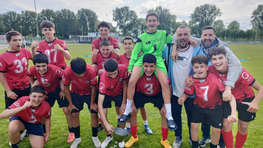 O Estrela Supernova, campión de Europa de fútbol gaélico en categoría cadete