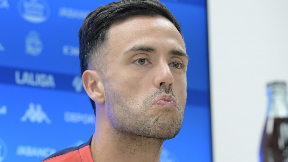 Cristian Herrera amplía su contrato con el Deportivo hasta 2026