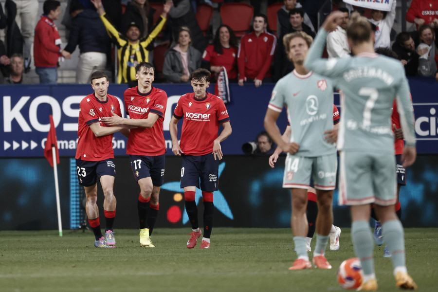 El Osasuna alimenta el sueño europeo a costa del Atlético de Madrid  (2-0)