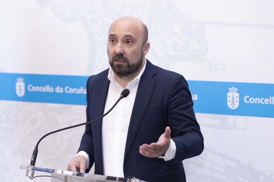 Lage Tuñas llama al diálogo tras la polémica entre el Dépor y el Ayuntamiento por el estadio de Riazor