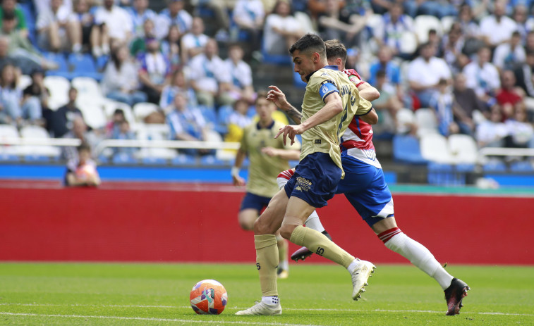 El Granada aprovecha que Riazor y el Dépor ya están a otras cosas (2-3)