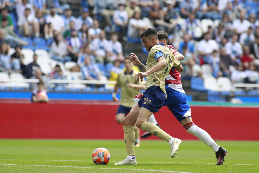 El Granada aprovecha que Riazor y el Dépor ya están a otras cosas (2-3)