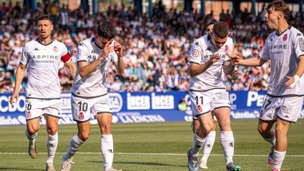 La Cultural Leonesa se despide de Luis Chacón con honores tras una temporada inolvidable