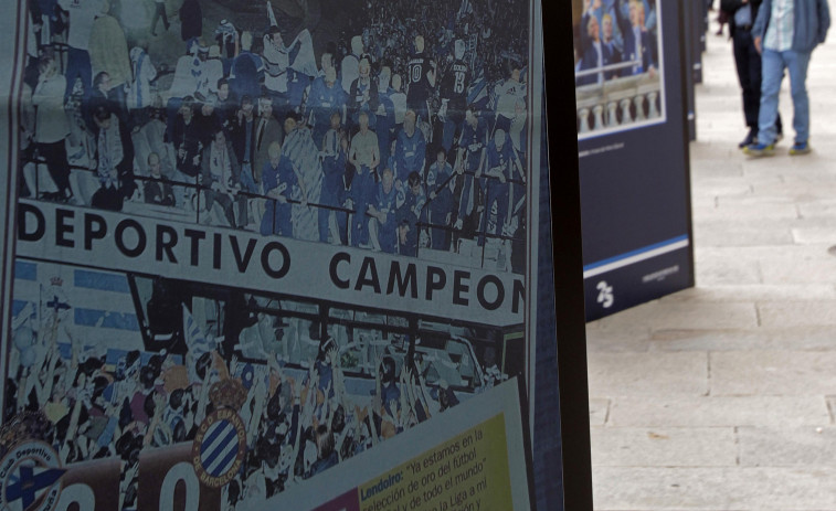 Una exposición fotográfica en el Obelisco celebra los 25 años de la Liga