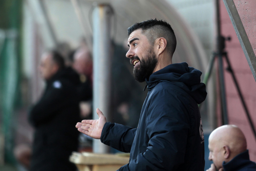 Iván Sánchez deja de ser entrenador del Silva y su sustituto está cerca de concretarse