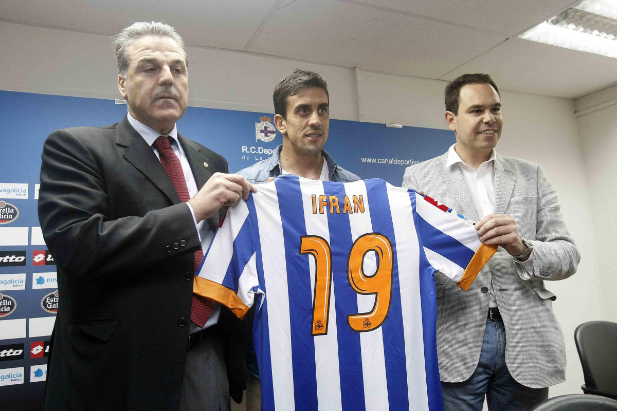 Presentaciu00f3n de Diego Ifru00e1n (i) con el Du00e9por