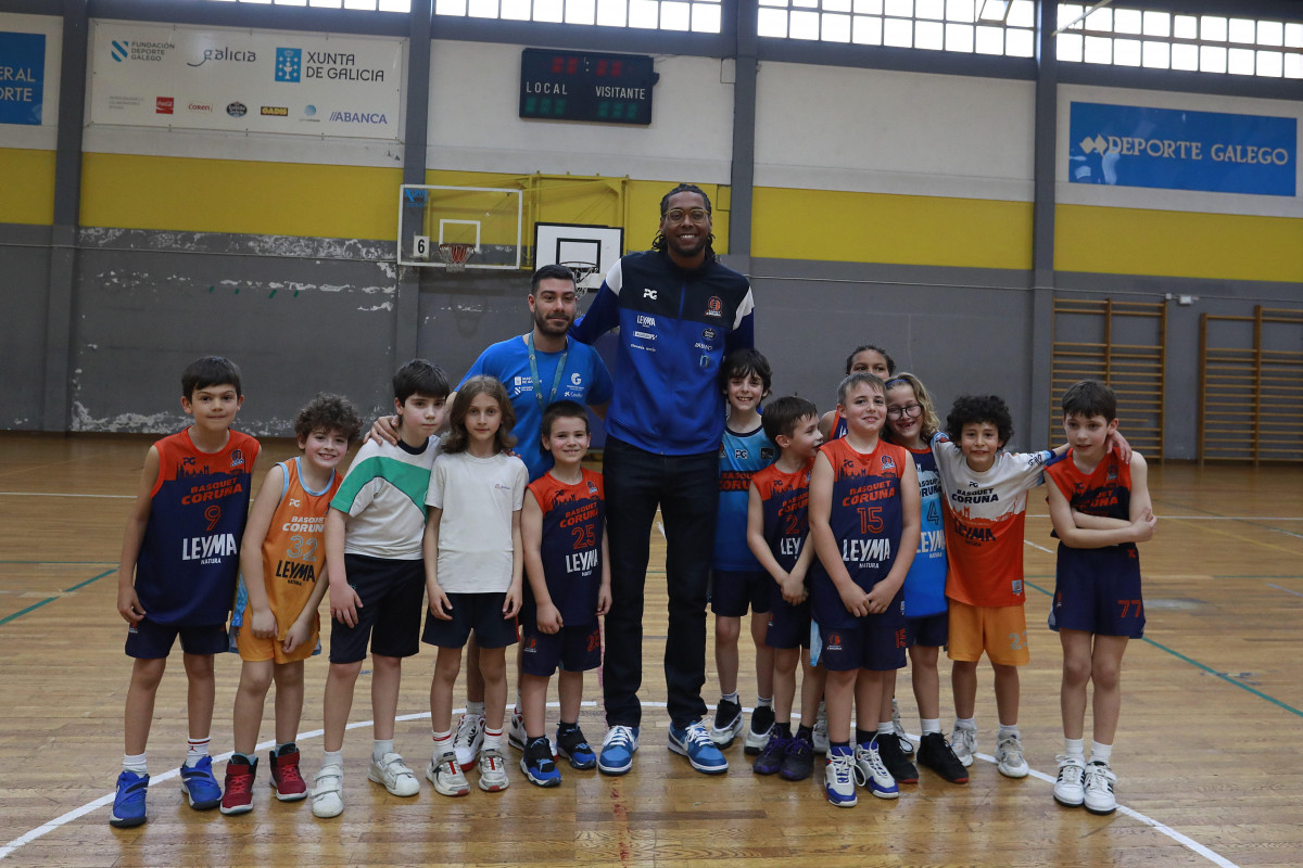 Basquet (3) 21323025
