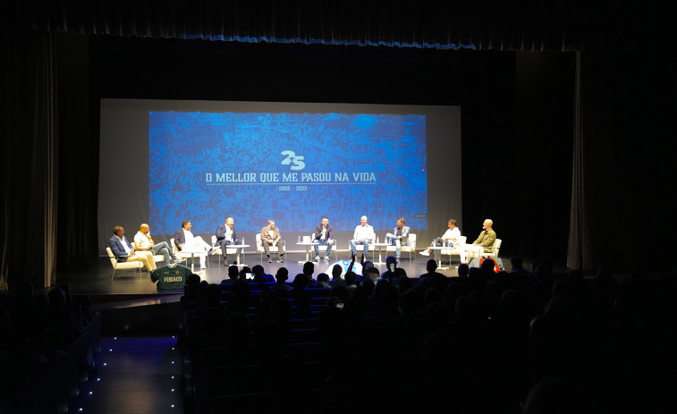 El Ágora más blanquiazul acoge la presentación del libro 