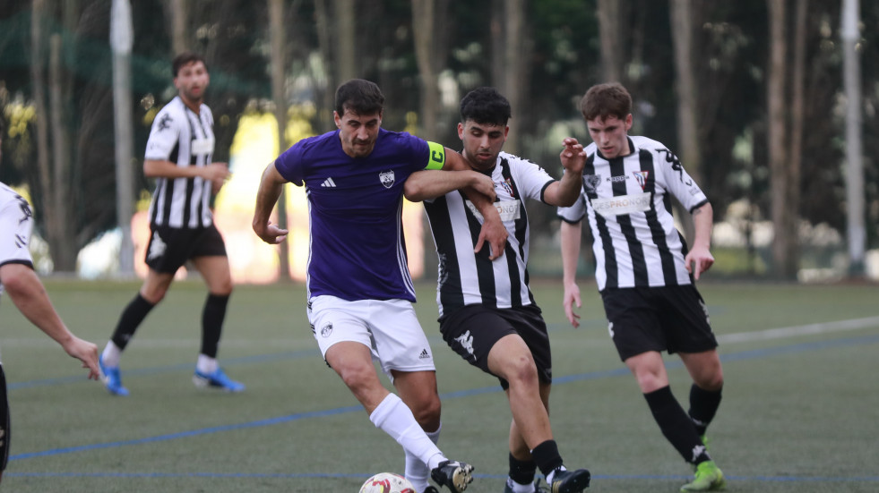 El Montañeros sigue su paseo triunfal y será el rival a batir en Riazor (0-3)