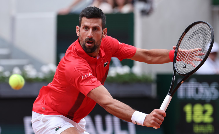 Djokovic escapa a la trampa de Moutet