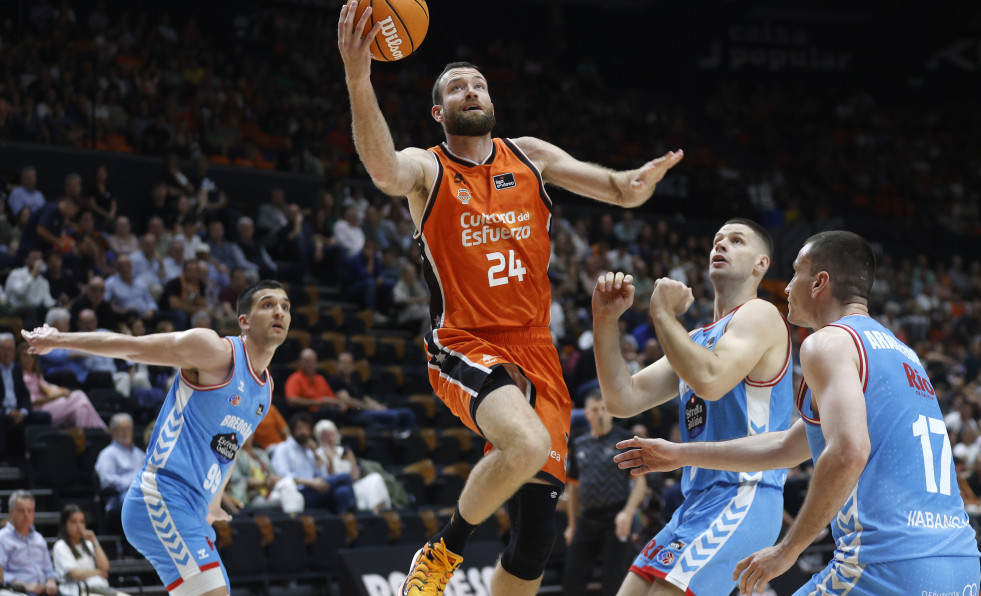 El Valencia Basket arrolla al Breogán y cierra la liga regular con victoria (108-61)