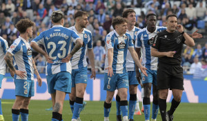 El Deportivo, siempre contra once