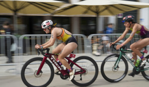 Un intruso se cuela en el Campeonato de España de triatlón en A Coruña