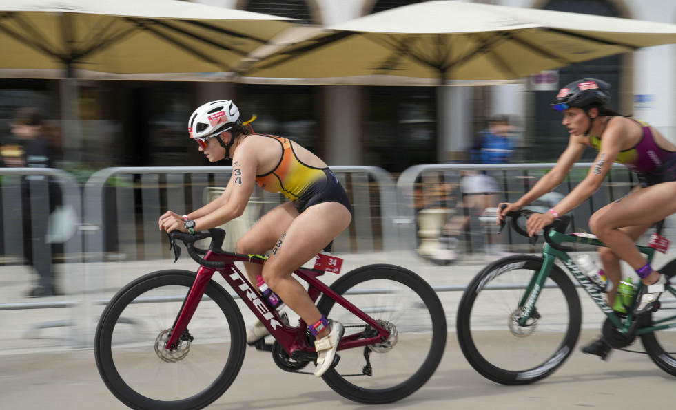 Un intruso se cuela en el Campeonato de España de triatlón en A Coruña