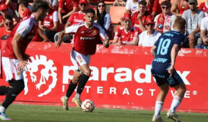 El Murcia de Alcaina y Davo empata en Tarragona en la ida de la semifinal del playoff de ascenso a Segunda