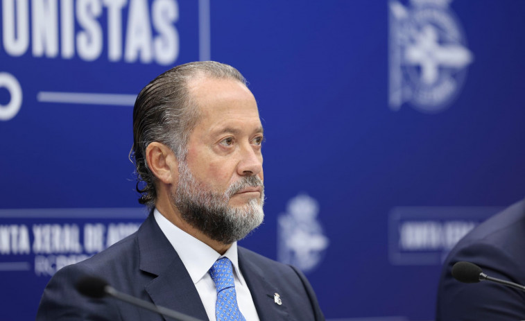 Juan Carlos Escotet compra un club de fútbol en Portugal
