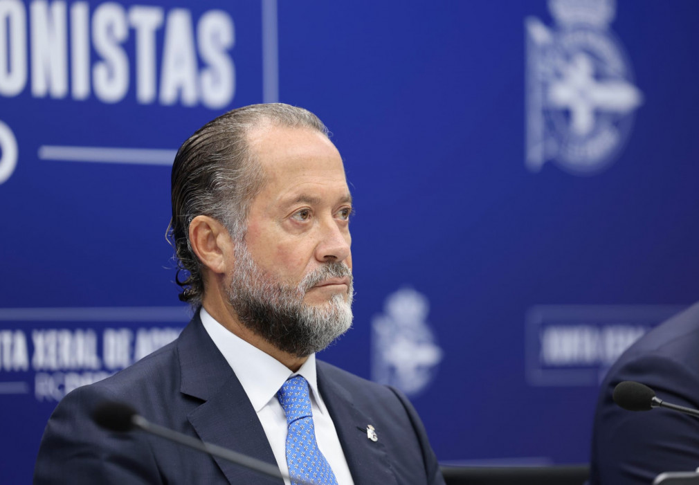 Juan Carlos Escotet compra un club de fútbol en Portugal