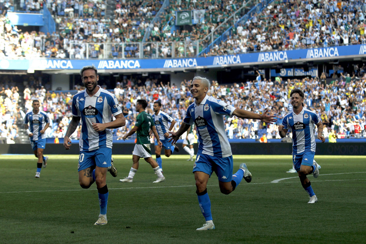 Yeremay celebra su golazo al Racing de Ferrol   QUINTANA