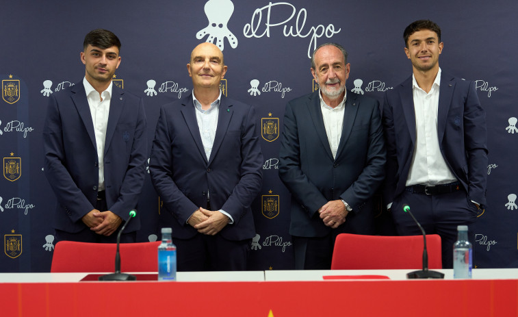 La firma coruñesa elPulpo renueva y amplía su acuerdo para vestir a la selección española de fútbol