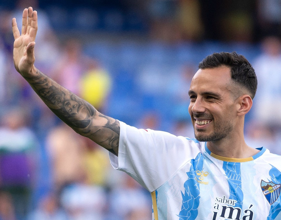 Manu Molina, Kevin Medina y Dioni, bajas en el Málaga para la próxima temporada