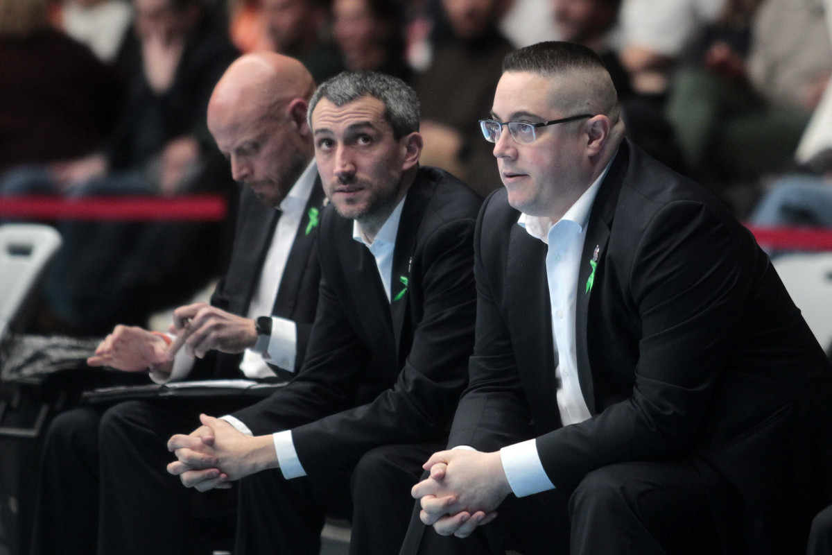Basket (7) 23091161