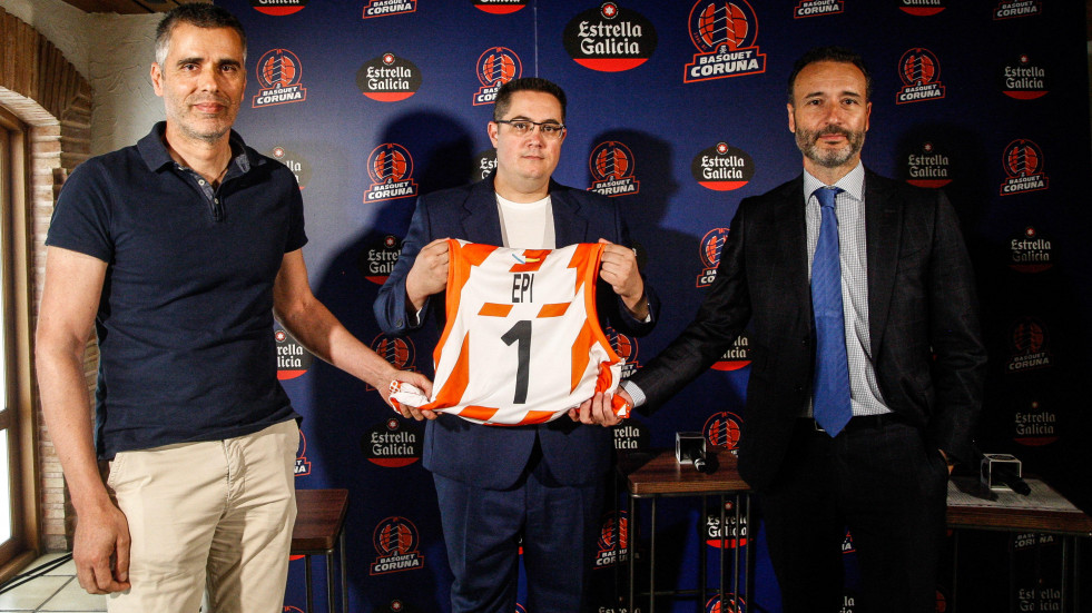 Revive el paso de Diego Epifanio por el Básquet Coruña en imágenes