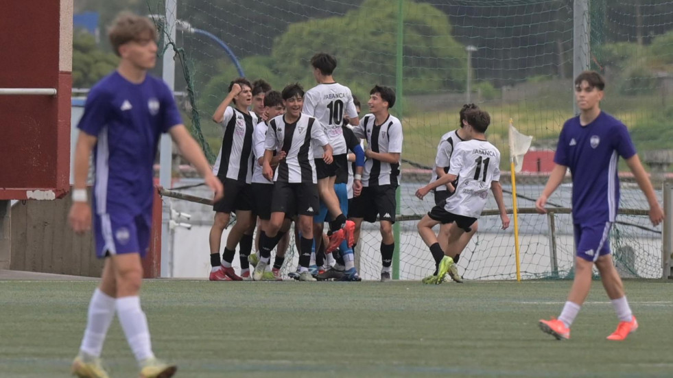 El Victoria asciende a la División de Honor Cadete