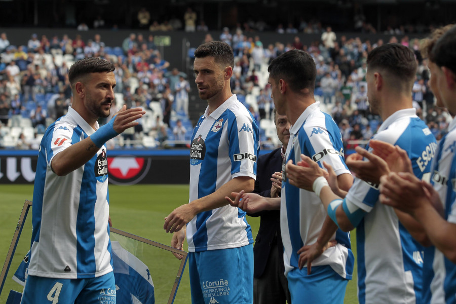 Fugacidad en el Dépor: los jugadores duran 1,4 años de media en el club en esta década
