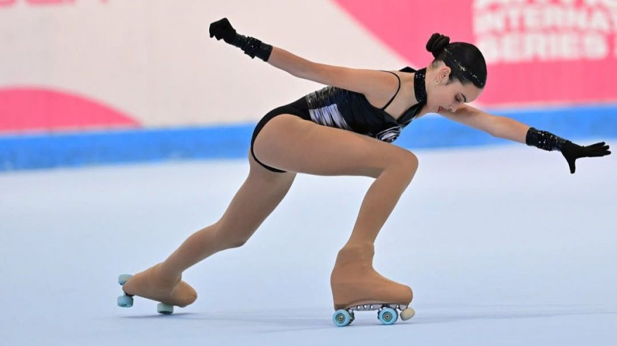 La coruñesa Olivia Rey apunta a las medallas en la Copa del Mundo de patinaje artístico