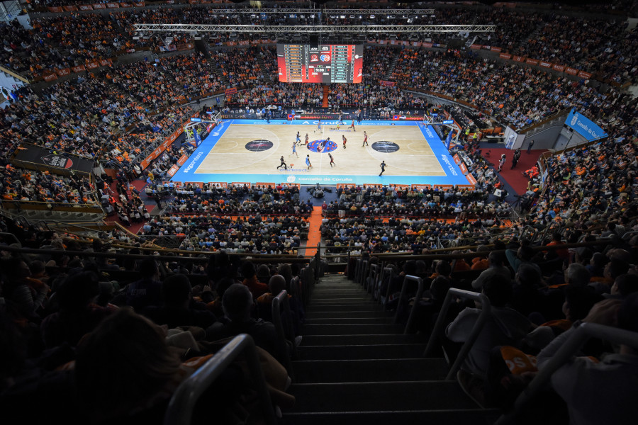 El Básquet Coruña cumple su primer objetivo y retiene las llaves del Coliseum